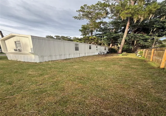 2nd image of 35 Sunset Cir, Lake Alfred, FL 33850 | MLS# P4939183