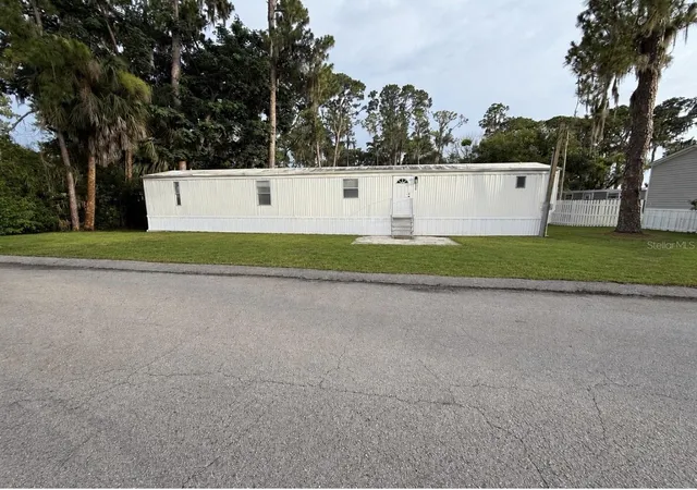 10th image of 35 Sunset Cir, Lake Alfred, FL 33850 | MLS# P4939183