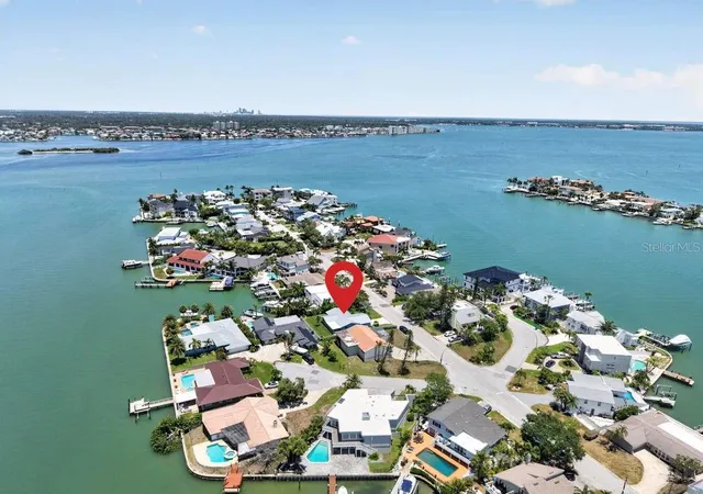 Homes for sale in St Pete Beach, FL | 819 59Th Ave, St Pete Beach, FL 33706 | MLS# TB8524085