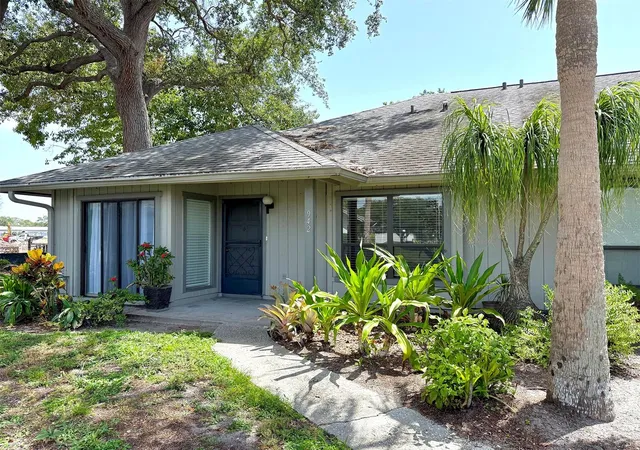 Condo for sale at 942 N Beneva Rd #V28, SARASOTA, FL 34232 | MLS# A4698397