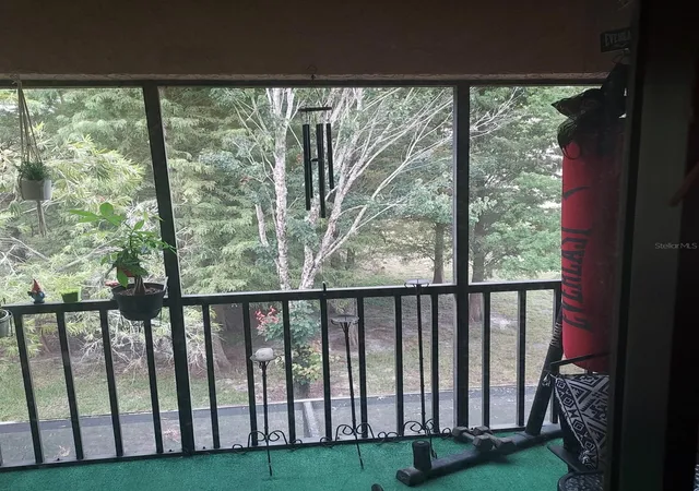 10th image of 4927 Puritan Cir #123, Tampa, FL 33617 | MLS# TB8524094