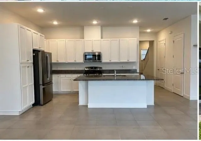 Photo 3 of Single family home for sale at 12632 Clear Sapphire Dr, Winter Garden, FL 34787 | MLS# S5152652 | Listing updated on 2026-08-10