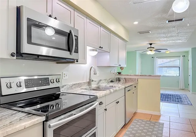 3rd image of 4190 66Th St Cir W, BRADENTON, FL 34209
