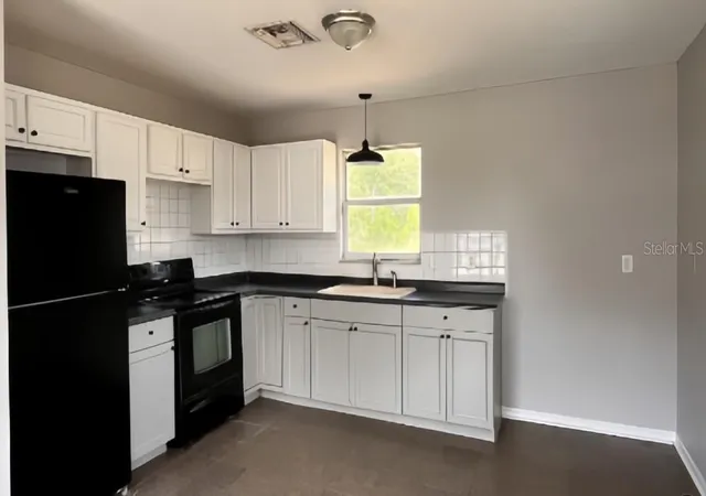 3rd image of 1539 Penny Ave, Sebring, FL 33870 | MLS# TB8524112