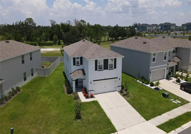 Homes for sale in Palmetto, FL | 6330 Distant Haze Pl, Palmetto, FL 34221 | MLS# A4698404