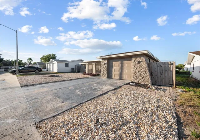 2nd image of 5633 Andrea Dr, Holiday, FL 34690 | MLS# TB8524118