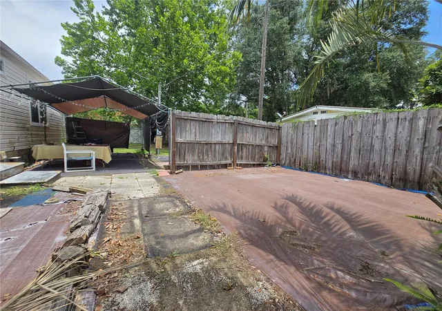 Photo 4 of Manufactured home for sale at 3265 SE 132nd Place, Belleview, FL 34420 | MLS# OM727545 | Listing updated on 2026-09-24