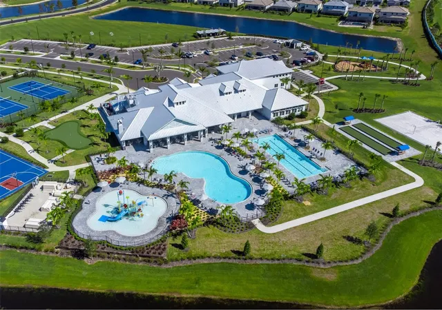 Photo 2 of Townhouse for sale at 15210 Sunny Day Dr, Bradenton, FL 34211 | MLS# A4698405 | Listing updated on 2026-09-21