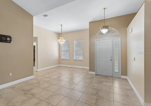 3rd image of 2326 Jackson Dr, Sebring, FL 33870 | MLS# C7527833