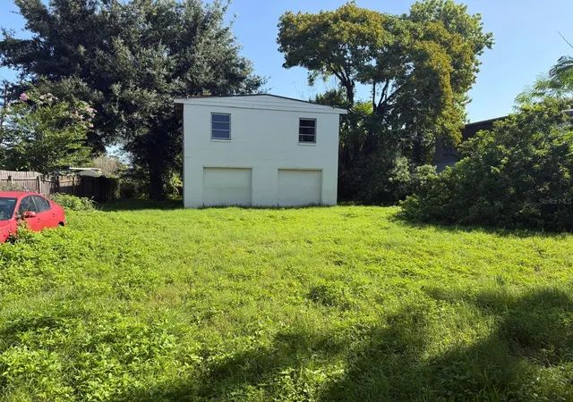 Photo 3 of Single family home for sale at 375 Trailer Ln, Kissimmee, FL 34741 | MLS# S5152657 | Listing updated on 2026-08-14