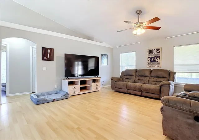 Photo 4 of Single family home for sale at 3600 Yellow Bird Ct, Saint Cloud, FL 34772 | MLS# S5152658 | Listing updated on 2026-08-13