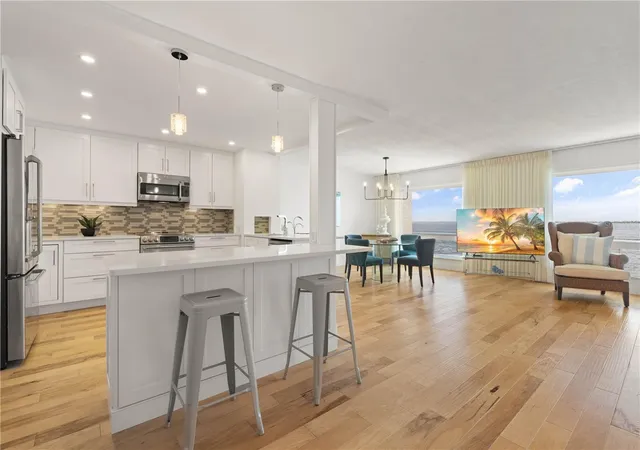 3rd image of 1 Colony Pt Dr, Punta Gorda, FL 33950