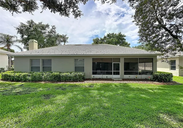 Photo 3 of Single family home for sale at 2112 Saint Ives Ct, Clermont, FL 34711 | MLS# G5114395 | Listing updated on 2026-08-23
