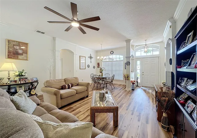 Photo 4 of Single family home for sale at 2112 Saint Ives Ct, Clermont, FL 34711 | MLS# G5114395 | Listing updated on 2026-08-23