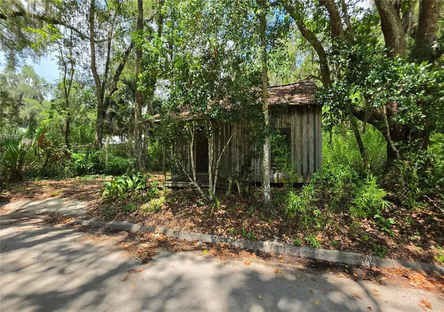 2nd image of 304 Nw 5th St, Micanopy, FL 32667 | MLS# GC541530