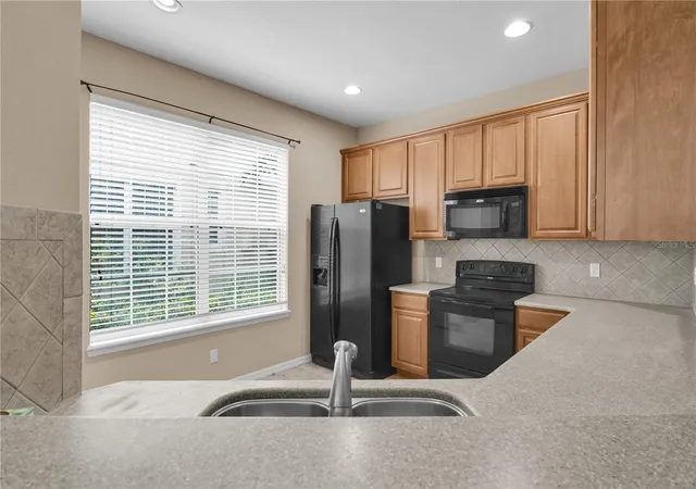 Photo 4 of Townhouse for sale at 7001 Interbay Blvd #119, Tampa, FL 33616 | MLS# TB8524145 | Listing updated on 2026-09-29