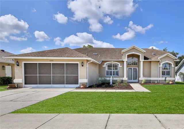 Photo 1 of Single family home for sale at 10376 Henderson St, Spring Hill, FL 34608 | MLS# W7887158 | Listing updated on 2026-09-28
