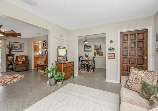 Photo 3 of Single family home for sale at 12212 Floral Ln, Thonotosassa, FL 33592 | MLS# TB8524150 | Listing updated on 2026-10-07