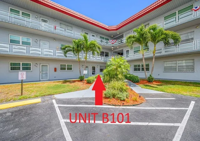 2nd image of 5660 80Th St N, St. Petersburg, FL 33709