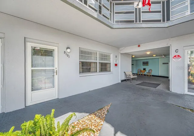 3rd image of 5660 80Th St N, St. Petersburg, FL 33709