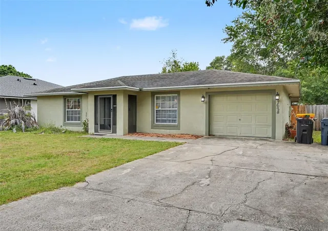 3rd image of 7628 Lewis Rd, Lakeland, FL 33810 | MLS# TB8524169