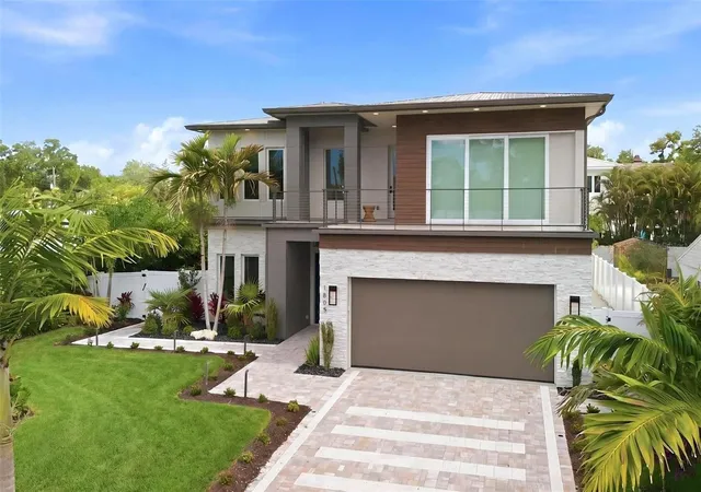 2nd image of 1805 Goldenrod St, Sarasota, FL 34239 | MLS# A4698419