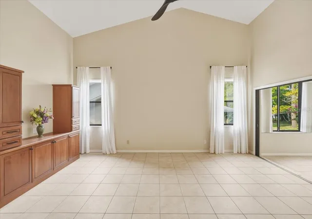 4th image of 58 Byrsonima Cir, Homosassa, FL 34446 | MLS# TB8524177