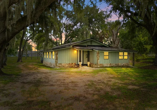 3rd image of 12616 Thonotosassa Rd, Thonotosassa, FL 33592 | MLS# TB8524179