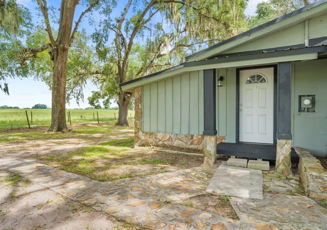 4th image of 12616 Thonotosassa Rd, Thonotosassa, FL 33592 | MLS# TB8524179