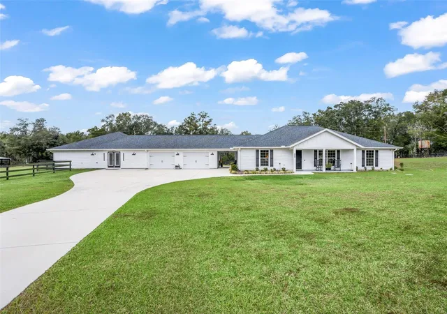 Homes for sale in Morriston, FL | 6570 Se 175th Ct, Morriston, FL 32668 | MLS# G5114404
