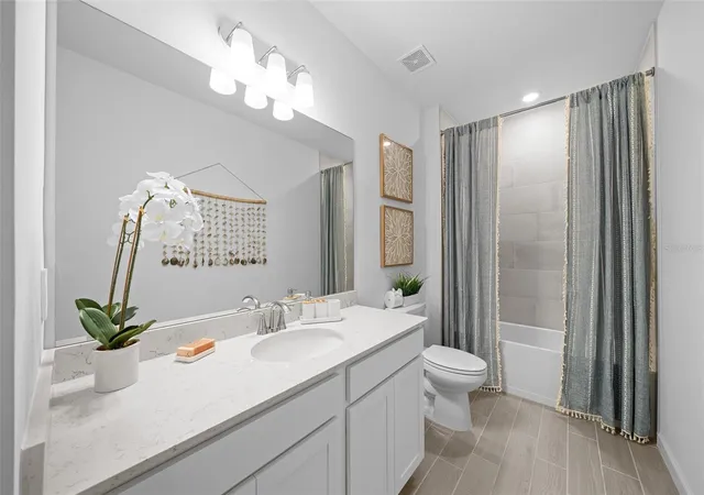 Photo 4 of Single family home for sale at 3578 NE 38th Lane, Ocala, FL 34479 | MLS# O6420746 | Listing updated on 2026-08-21