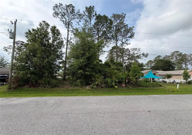 Photo 1 of Land for sale at 21 Renfro Ln, Palm Coast, FL 32164 | MLS# FC319570 | Listing updated on 2026-08-26