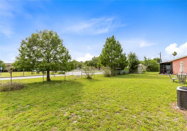 Photo 4 of Townhouse for sale at 1076 Universal Rest Pl, Kissimmee, FL 34744 | MLS# S5152671 | Listing updated on 2026-10-08