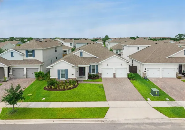 5th image of 19053 Blueleaf St, Orlando, FL 32827 | MLS# O6420749