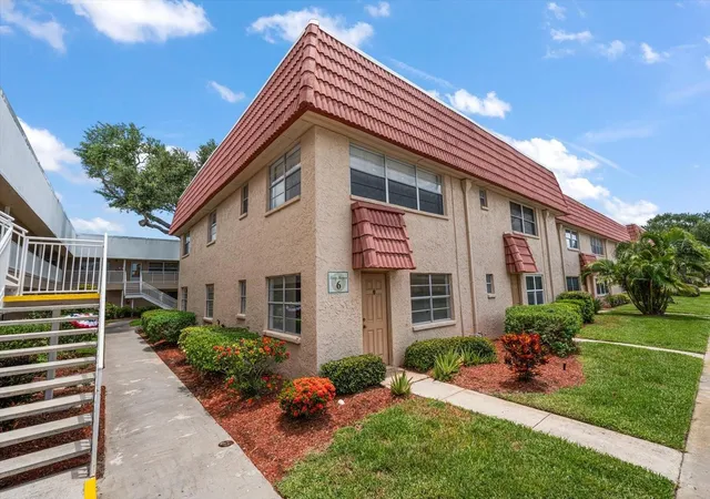 Photo 1 of Condo for sale at 10037 62nd Terrace N #1, St Petersburg, FL 33708 | MLS# TB8524186 | Listing updated on 2026-09-01