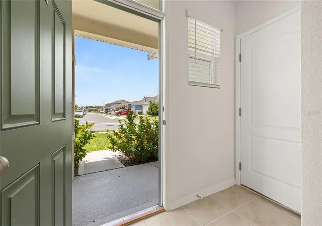 Photo 3 of Single family home for sale at 2842 Waterlily Way, Kissimmee, FL 34759 | MLS# S5152672 | Listing updated on 2026-08-13