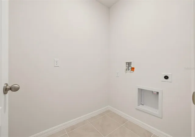 Photo 4 of Single family home for sale at 2842 Waterlily Way, Kissimmee, FL 34759 | MLS# S5152672 | Listing updated on 2026-08-13