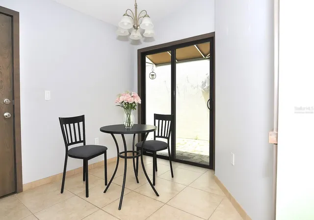 Photo 4 of House for sale at 5565 Salem Sq Dr N, Palm Harbor, FL 34685 | MLS# TB8524190 | Listing updated on 2026-09-20