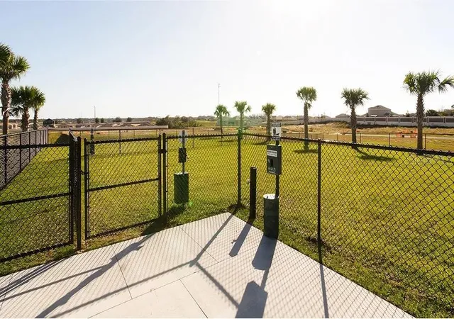 2nd image of 606 Channel Wy, Groveland, FL 34736 | MLS# O6420761