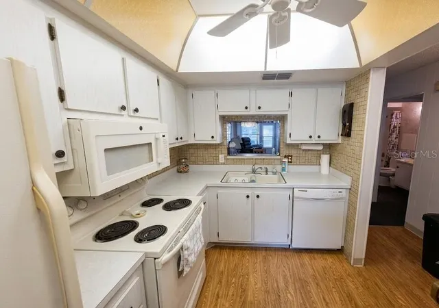 5th image of 601 N Hercules Ave #1205, Clearwater, FL 33765 | MLS# TB8524196