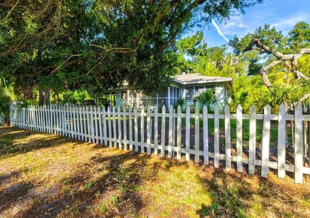 Homes for sale in Bradenton, FL | 1208 28th St W, Bradenton, FL 34205 | MLS# A4698427