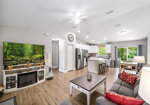 image of 351 W Elm Dr, Orange City, FL 32763 | MLS# V4949922