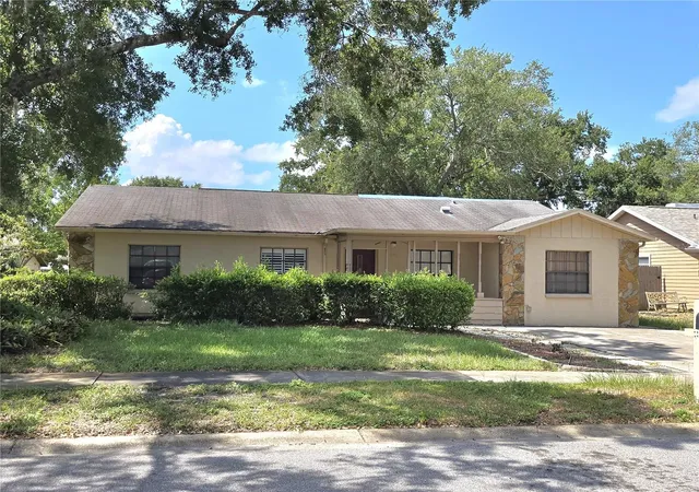 Homes for sale in Holiday, FL | 5044 Roanoke Dr, Holiday, FL 34690 | MLS# W7887167