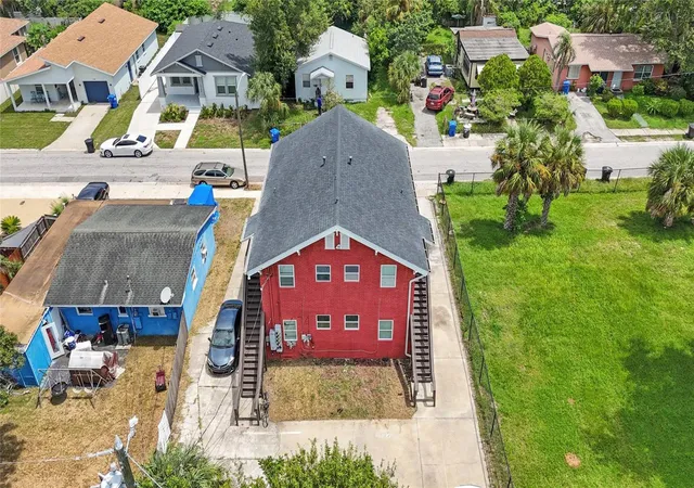 3rd image of 1761 19th St S, Saint Petersburg, FL 33712