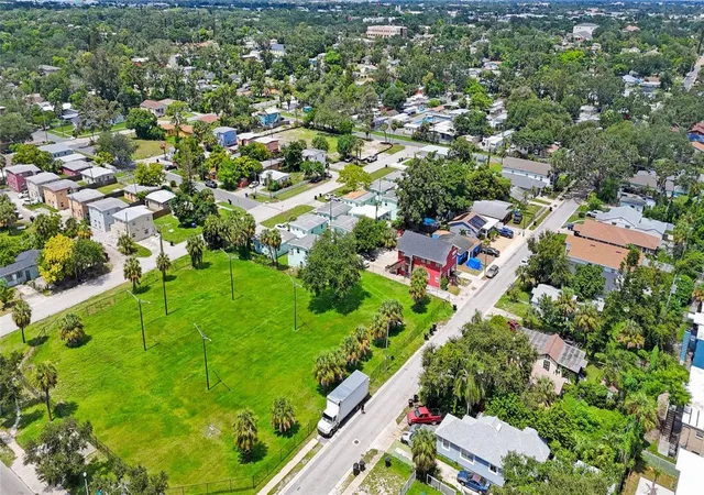 4th image of 1761 19th St S, Saint Petersburg, FL 33712