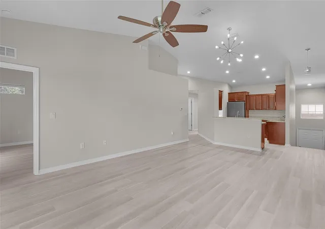 Homes for sale in Oxford, FL | 5308 Bowline Ct, Oxford, FL 34484 | MLS# OM727567