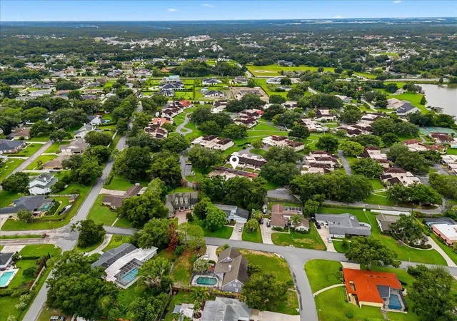 2nd image of 10 El Recodo, LAKELAND, FL 33813
