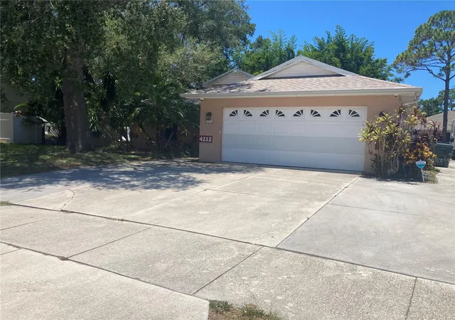 Homes for sale in Sarasota, FL | 4212 Parry Dr, Sarasota, FL 34241 | MLS# TB8524226