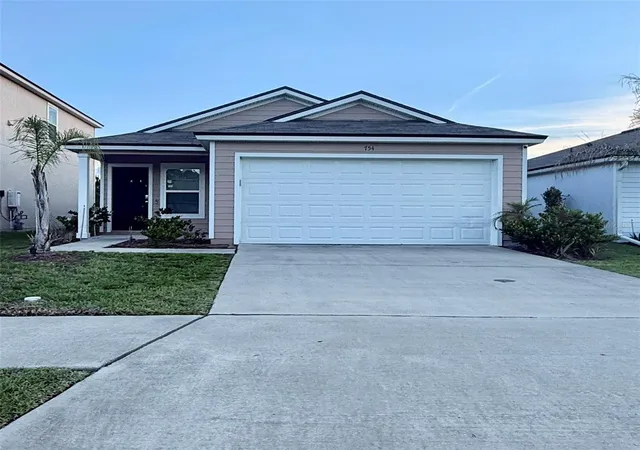 Homes for sale in Bunnell, FL | 754 Grand Reserve Dr, Bunnell, FL 32110 | MLS# FC319580