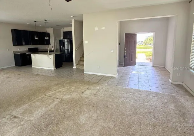 Homes for sale in Fruitland Park, FL | 1010 Atlantic Ave, Fruitland Park, FL 34731 | MLS# G5114408
